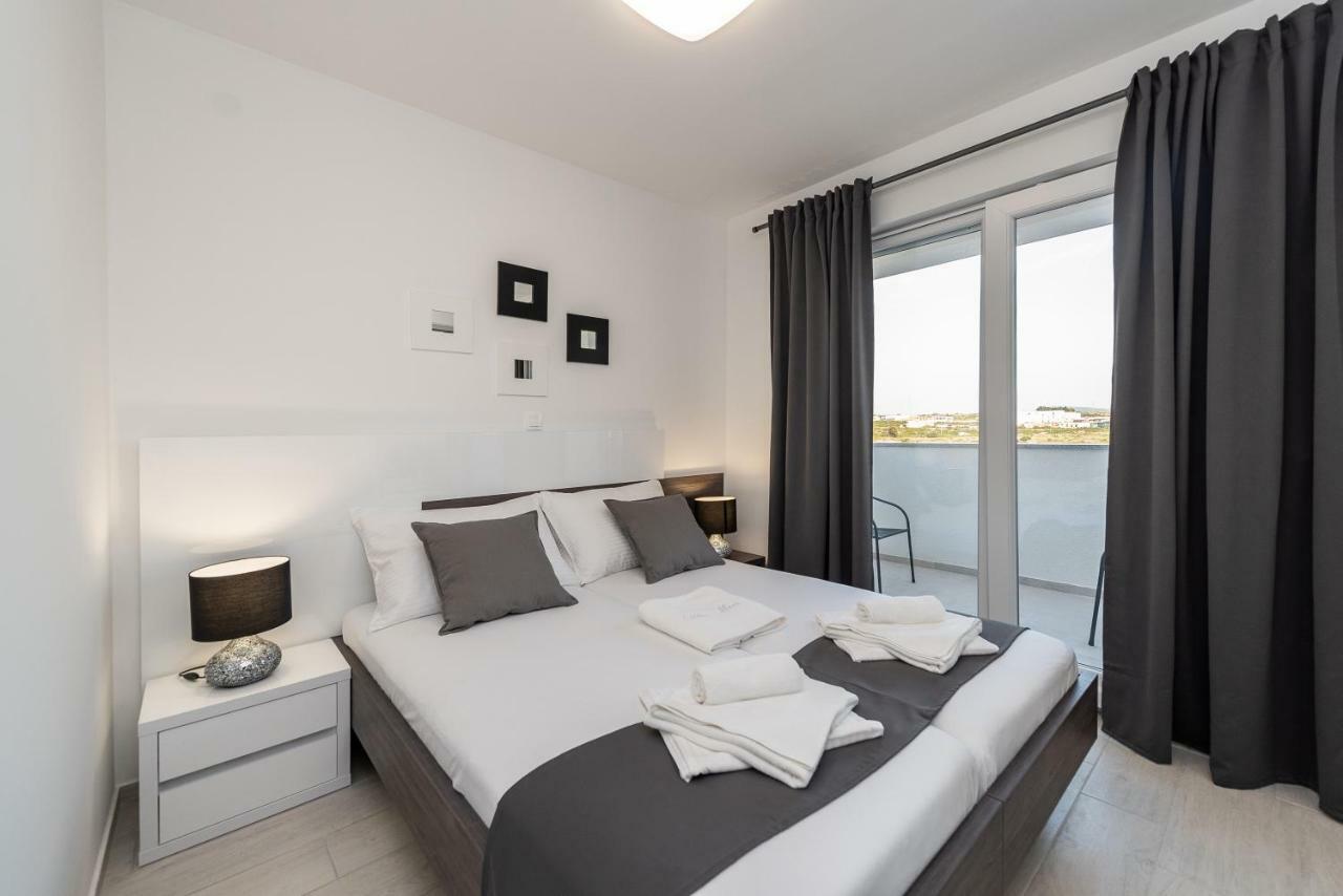 Apartments & Rooms Pool Villas Maris Novalja Exterior foto